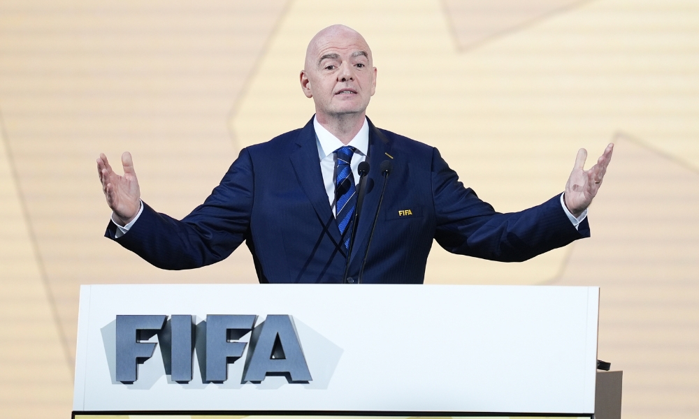 姆本扎：我和铁人签了两年合同，下赛季在中超继续为铁人效力