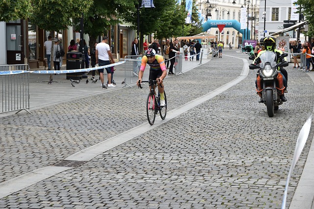 刻完成助攻 刻完成助攻