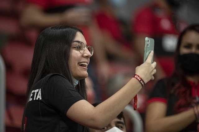 也使得他们 也使得他们